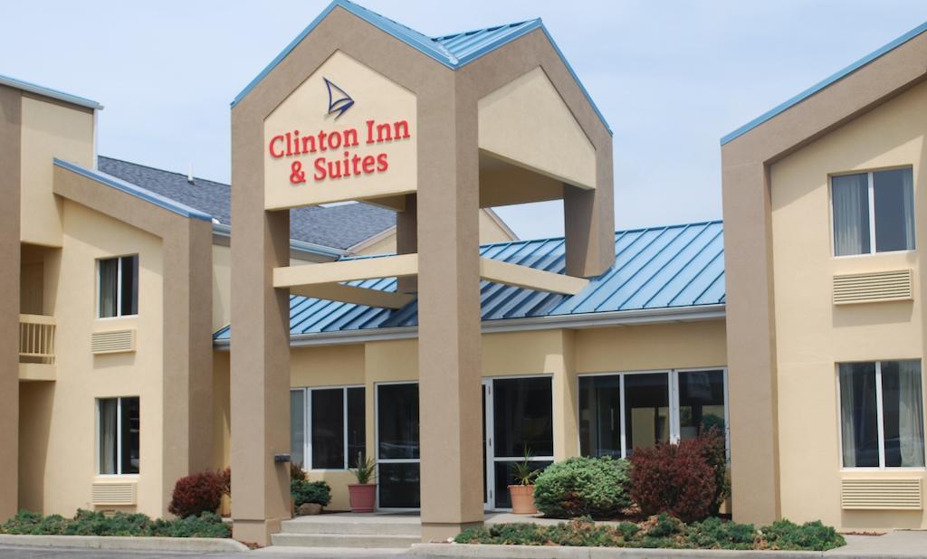 Hotel Clinton &